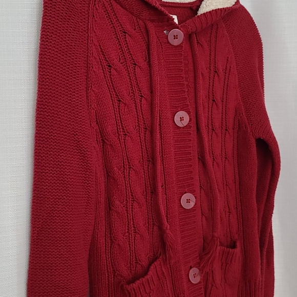 Cable-knit button up sweater with sherpa hood - Picture 2 of 5